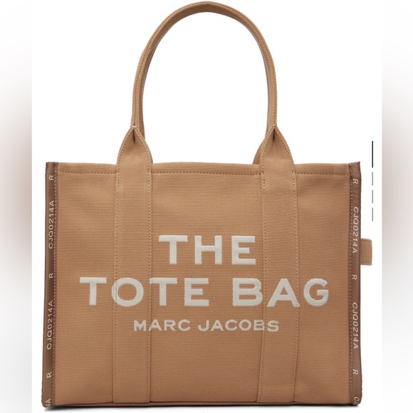 Marc Jacobs Handbags - BNWT Marc Jacobs Jacquard Tote Bag - Large